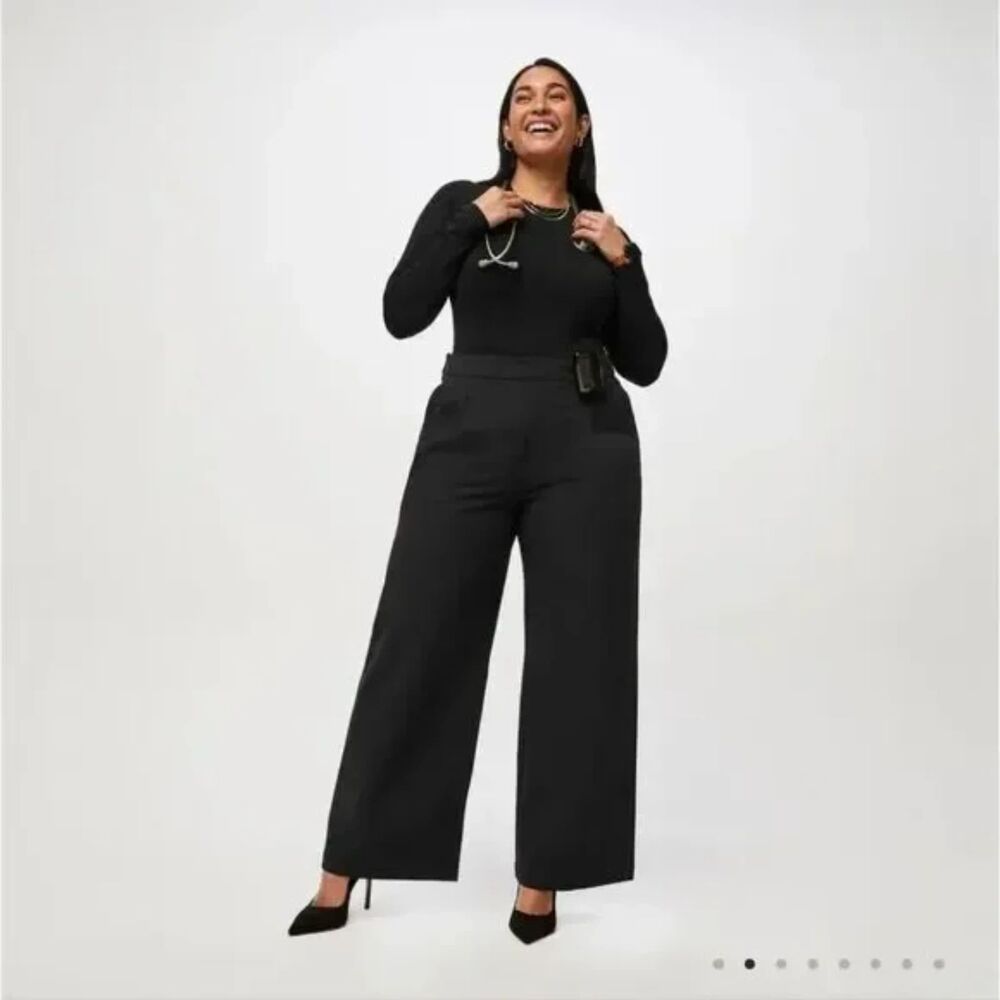 FIGS Pro High Waisted Wide Leg Trouser in Black